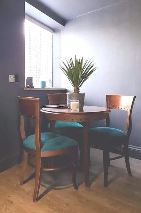 The Wolf'S Den Apartment Patrington Ngoại thất bức ảnh